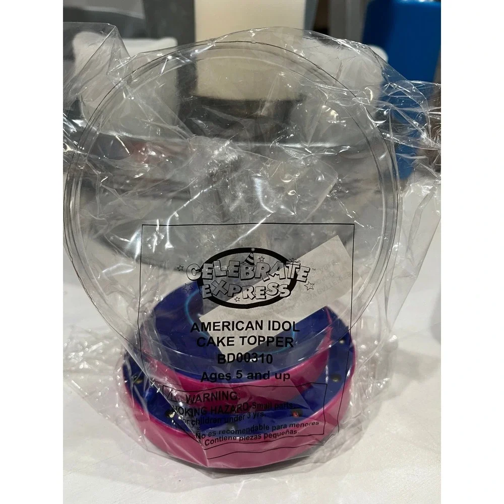 Light‎ up American idol cake topper